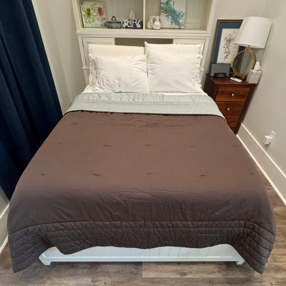 Restoration Hardware Queen Tufted Silk Quilt in Eucalyptus & Chocolate. GUC.
